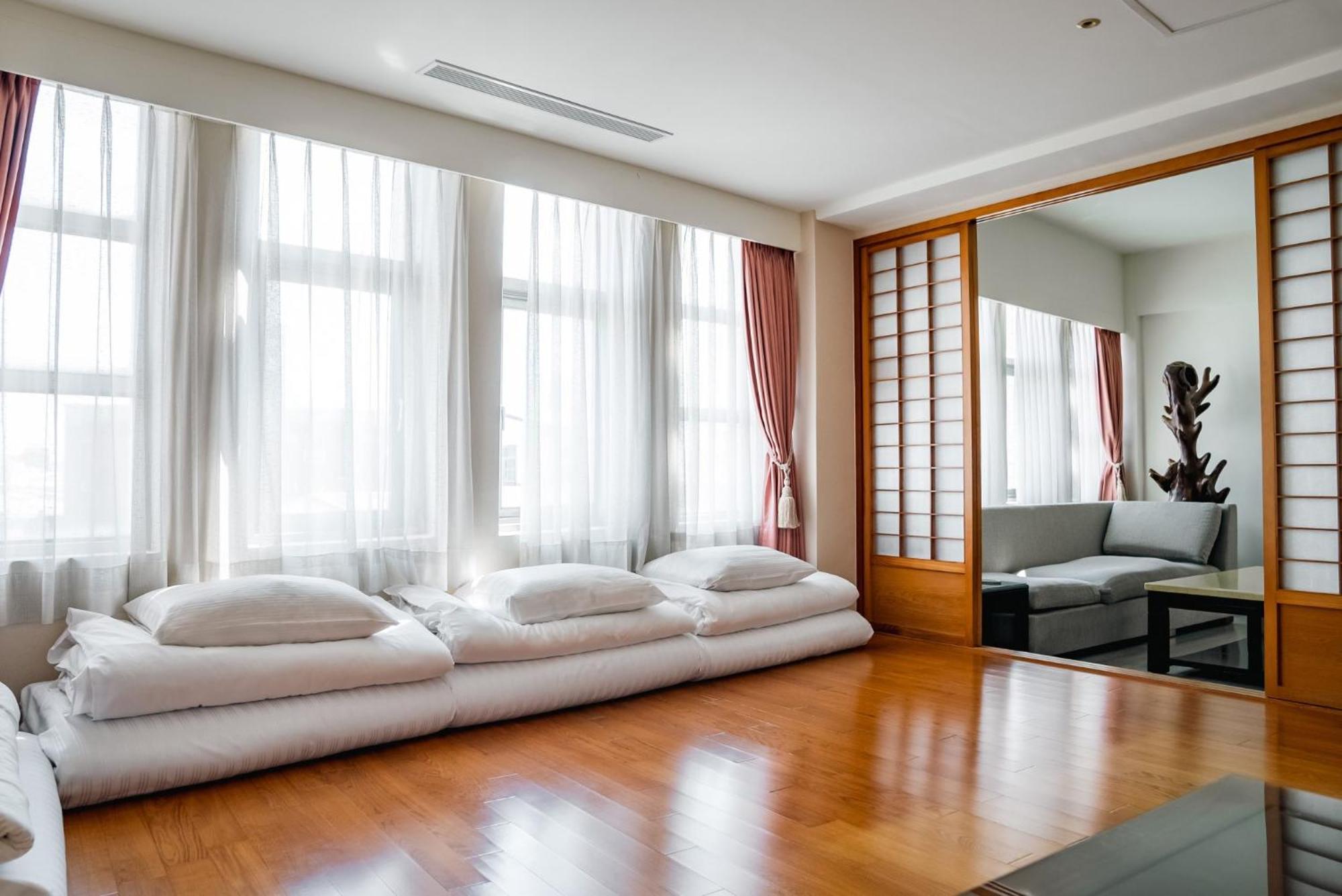 East Coast Hotel Kota Hualien Bagian luar foto