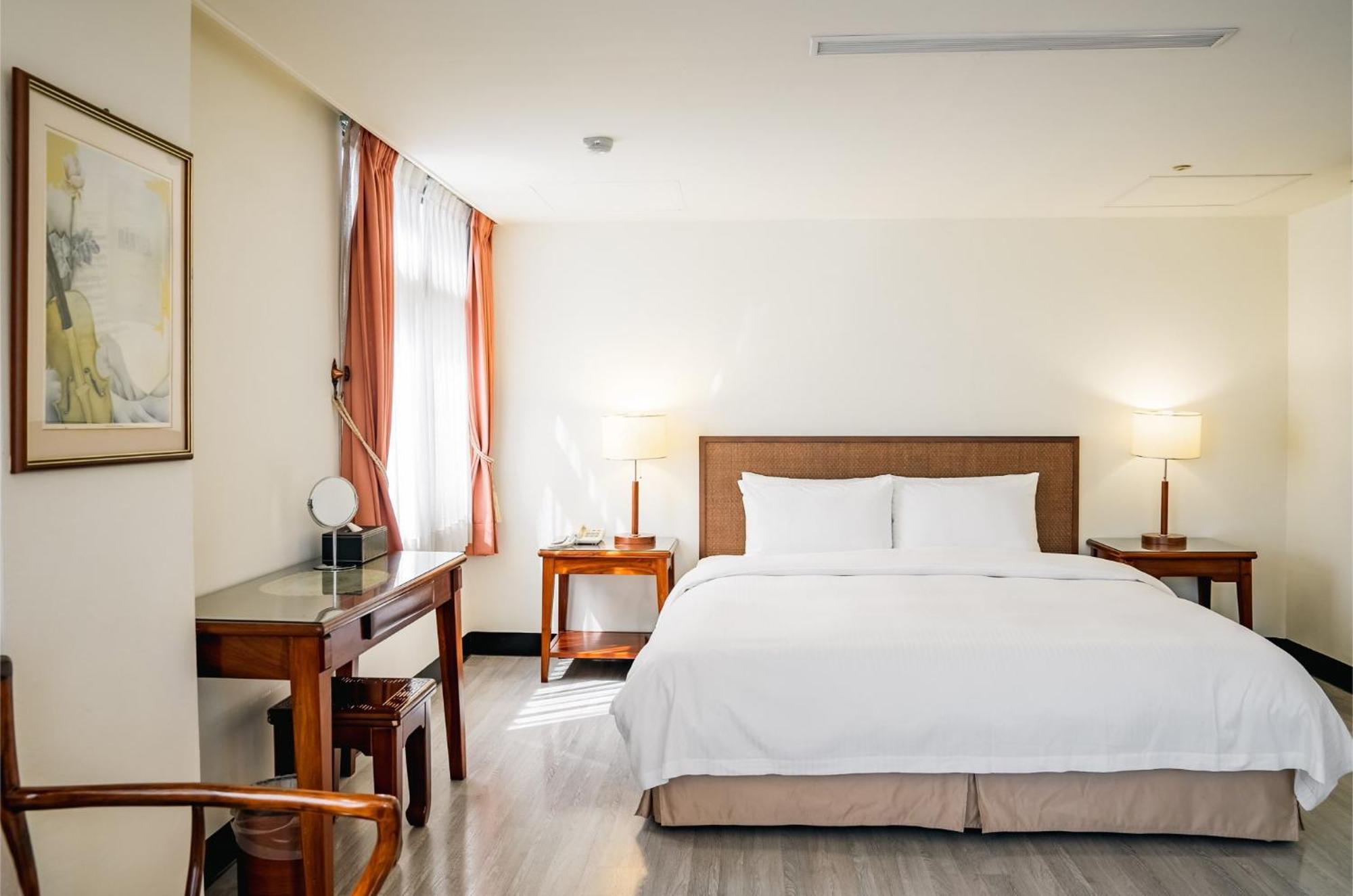 East Coast Hotel Kota Hualien Bagian luar foto