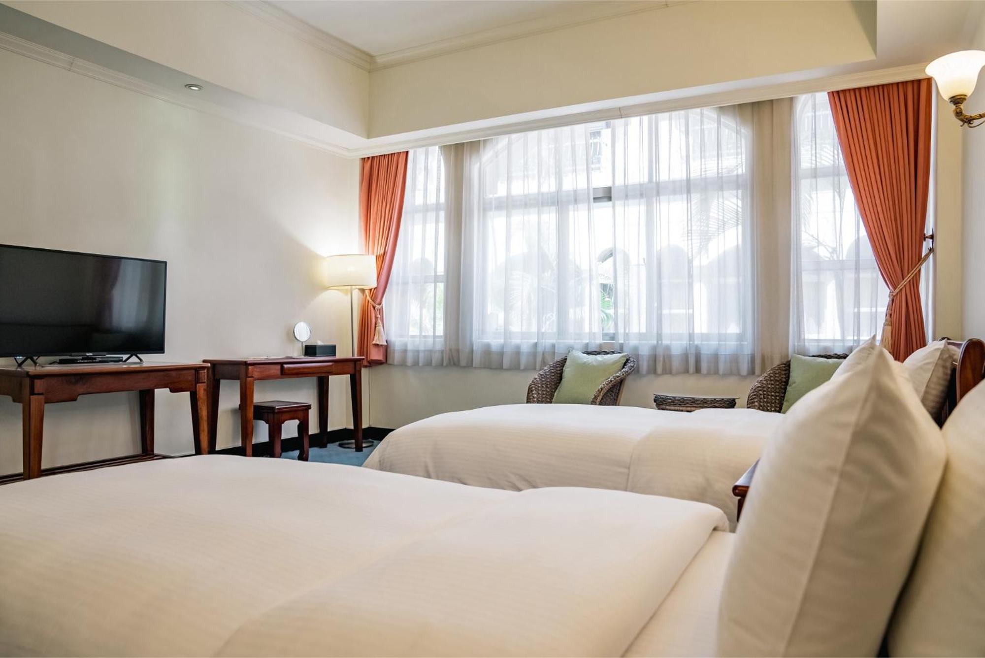 East Coast Hotel Kota Hualien Bagian luar foto