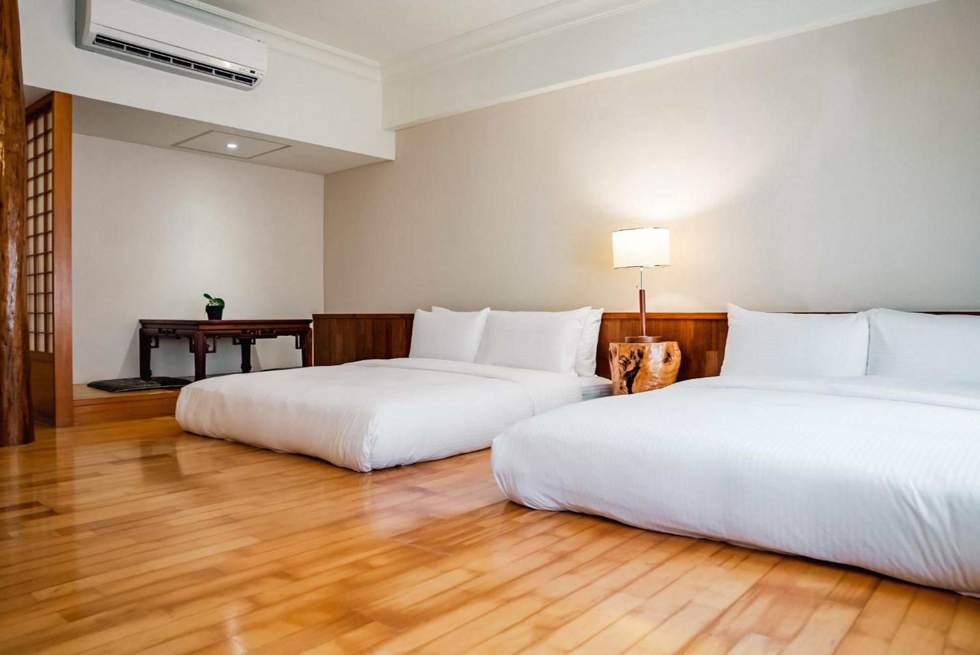 East Coast Hotel Kota Hualien Bagian luar foto