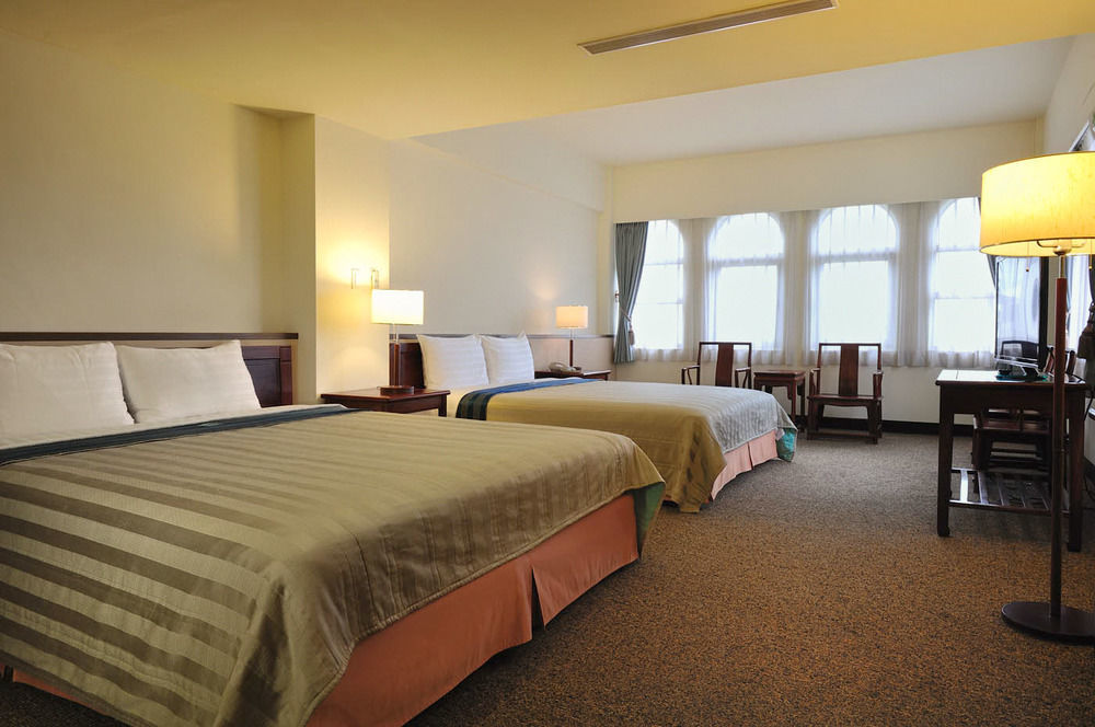 East Coast Hotel Kota Hualien Bagian luar foto